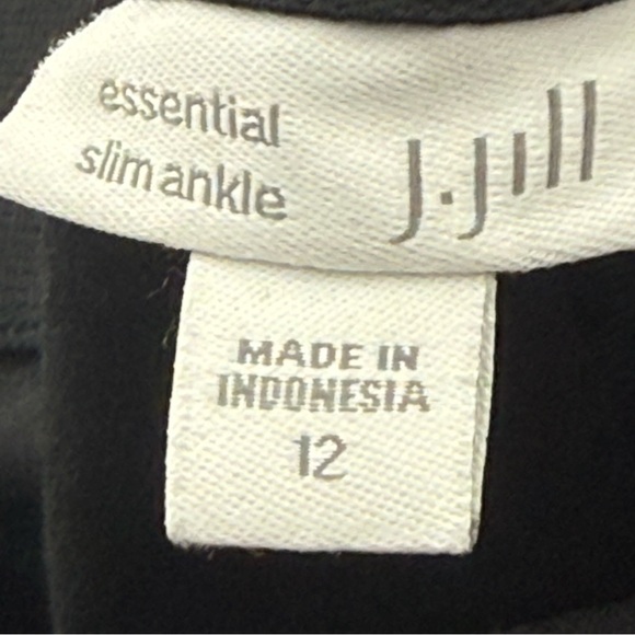 J. Jill Essential Slim Ankle Black Stretch Pull On Style Pants Size 12 - Picture 8 of 10